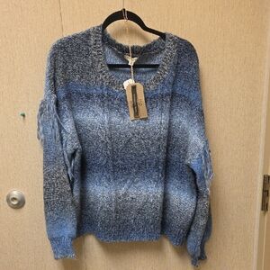 FRYE AND CO. Heathered Blue and Gray Sweater